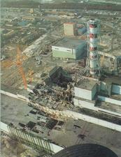 Reattore Chernobyl dall'alto